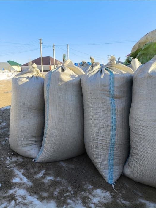 Продам в мешках щебень,баласт,песок