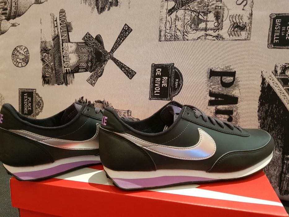 Маратонки Nike 38,5