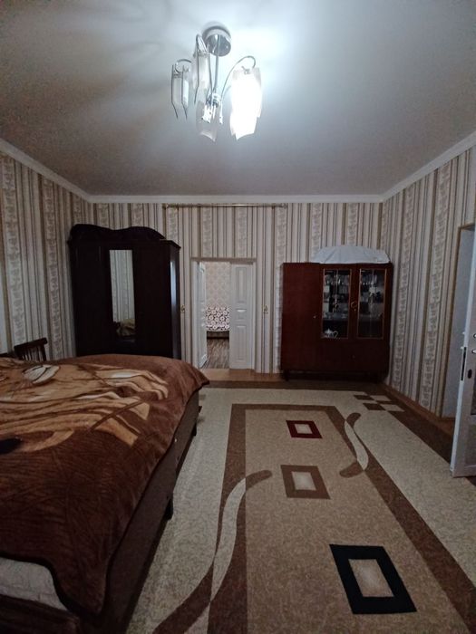 Продаётся дом  . В городе.