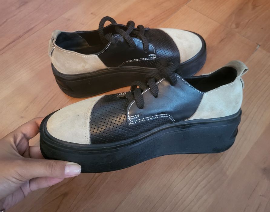 Продам демисезонные ботинки