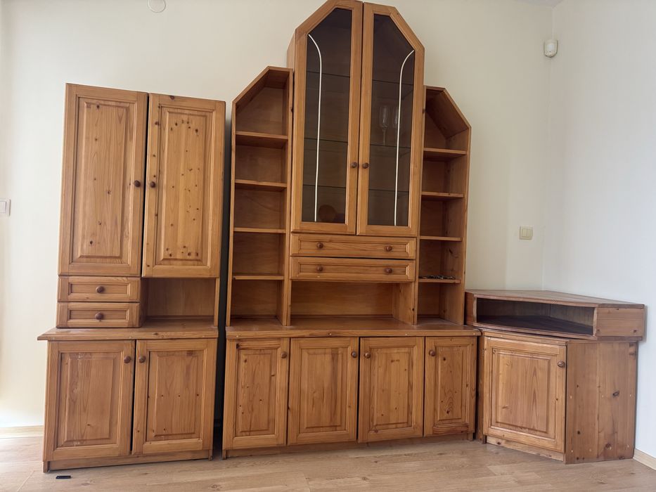 Модулна секция от масивно дърво – 150 €