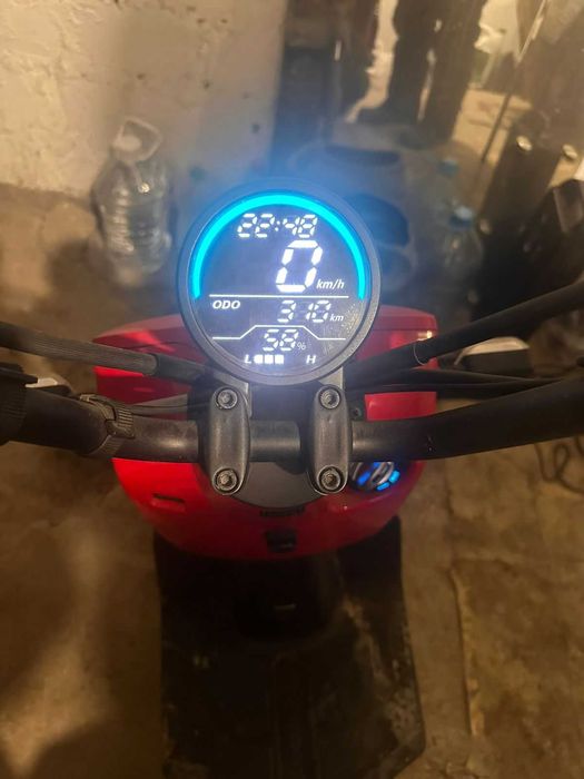 Электроскутер HONDA ZOOMER RED