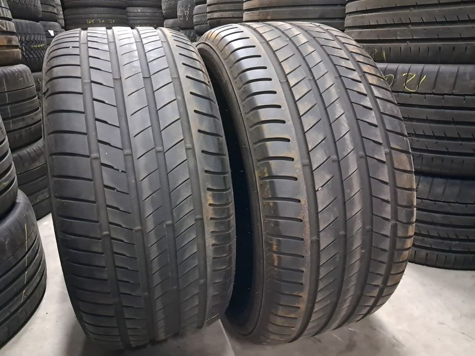 Anvelope second vara 305 40 R20 Bridgestone *RFT 7mm 2023