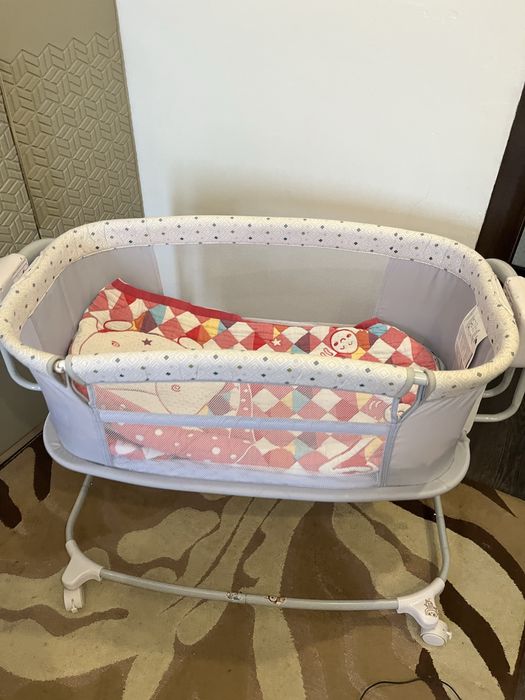 Продам кровать для новорожденныж