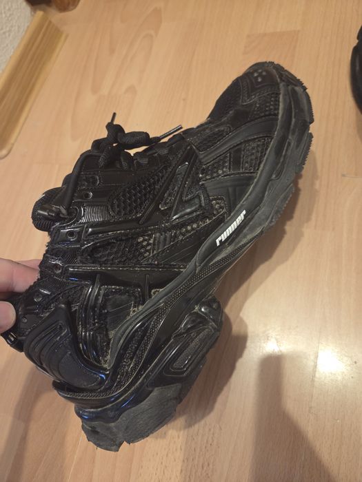 Balenciaga runners
