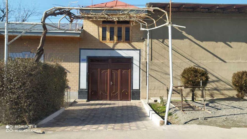 Срочно продаётся дом на земле в Самарканде