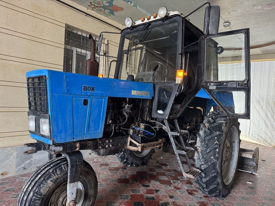 Mtz 80x radnoy traktor minadigan odam yoq 2004yil