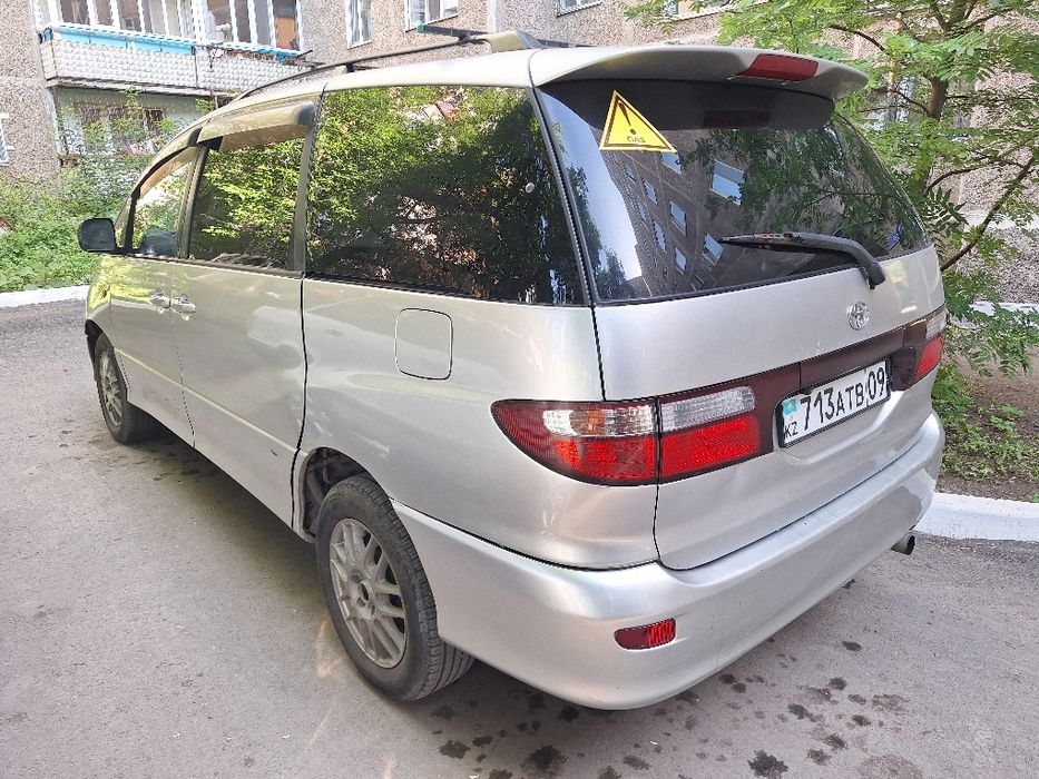 Продам тойота превия