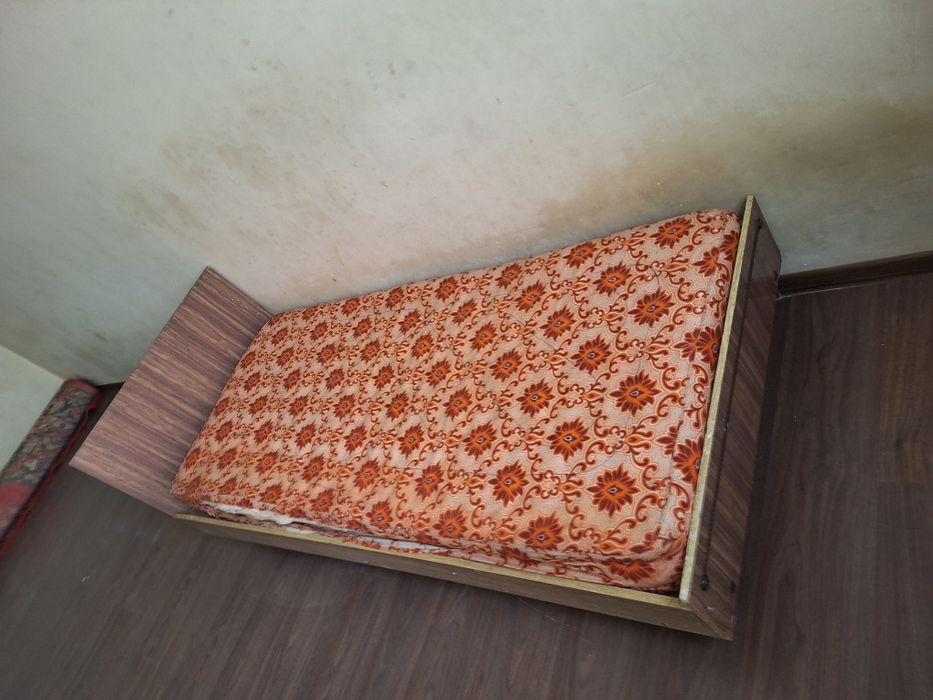Кровать подростковая б/у  2шт Сергилида
