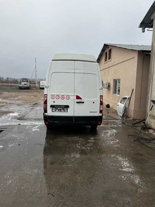 Dezmembrari Renault Master 3  2011 IZOTERMA 2.3