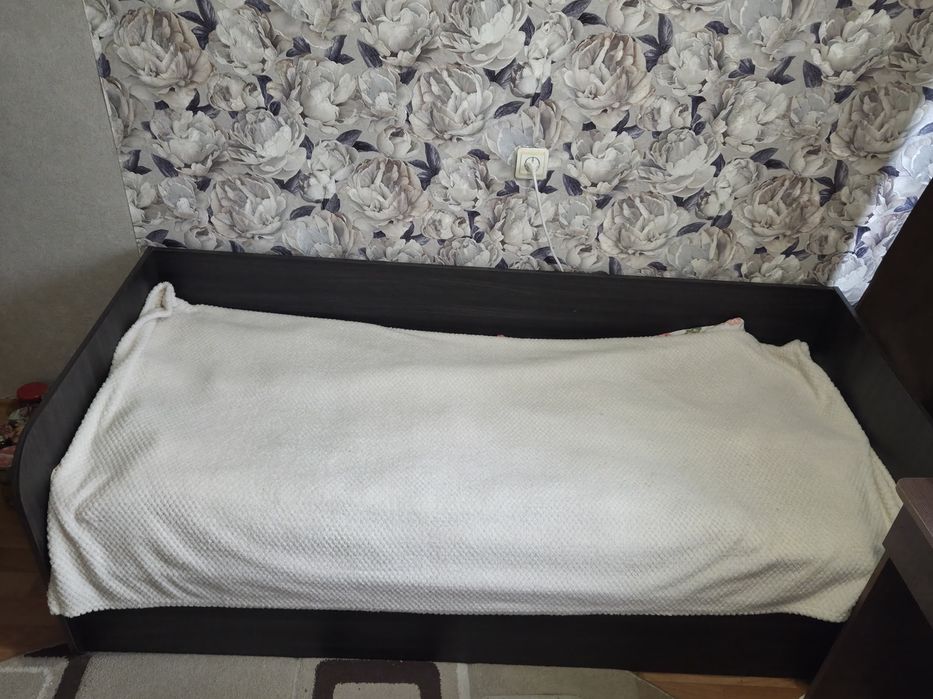 Продаётся кровать