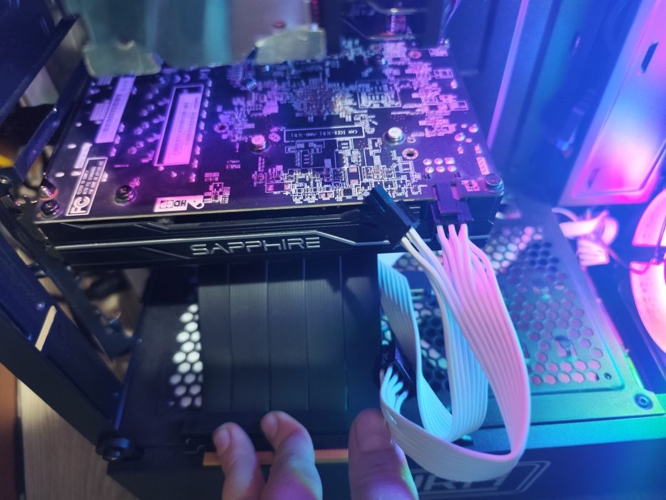 Vând rx 570 4gb impecabil de un ventilator