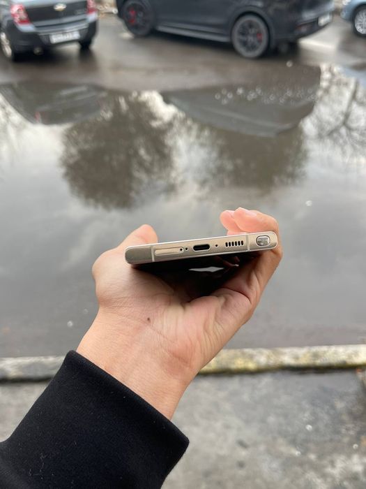 Samsung galaxy s23 ultra 5G 12/256gb holati ideal