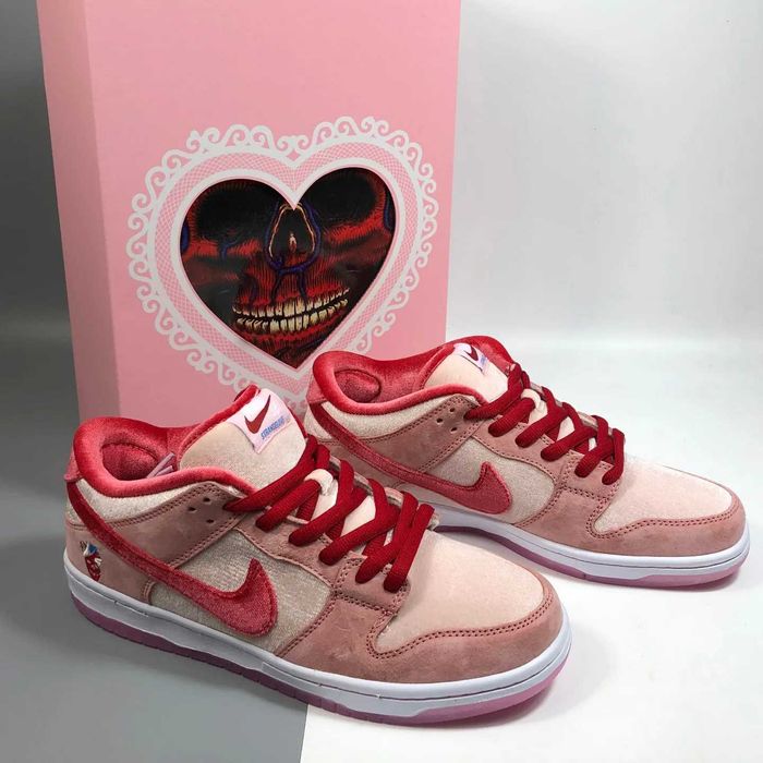 Кроссовки Nike sb dunk Strangelove