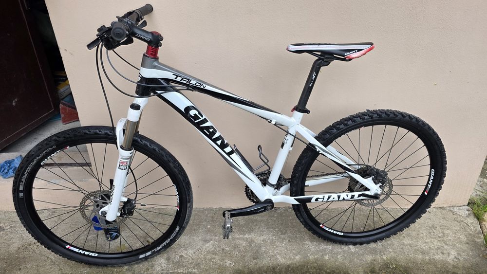 Biciclete  Giant Talon 2  Si Giant ATX