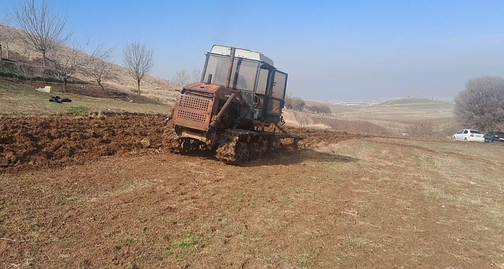 DT 75 dakumentda traktor