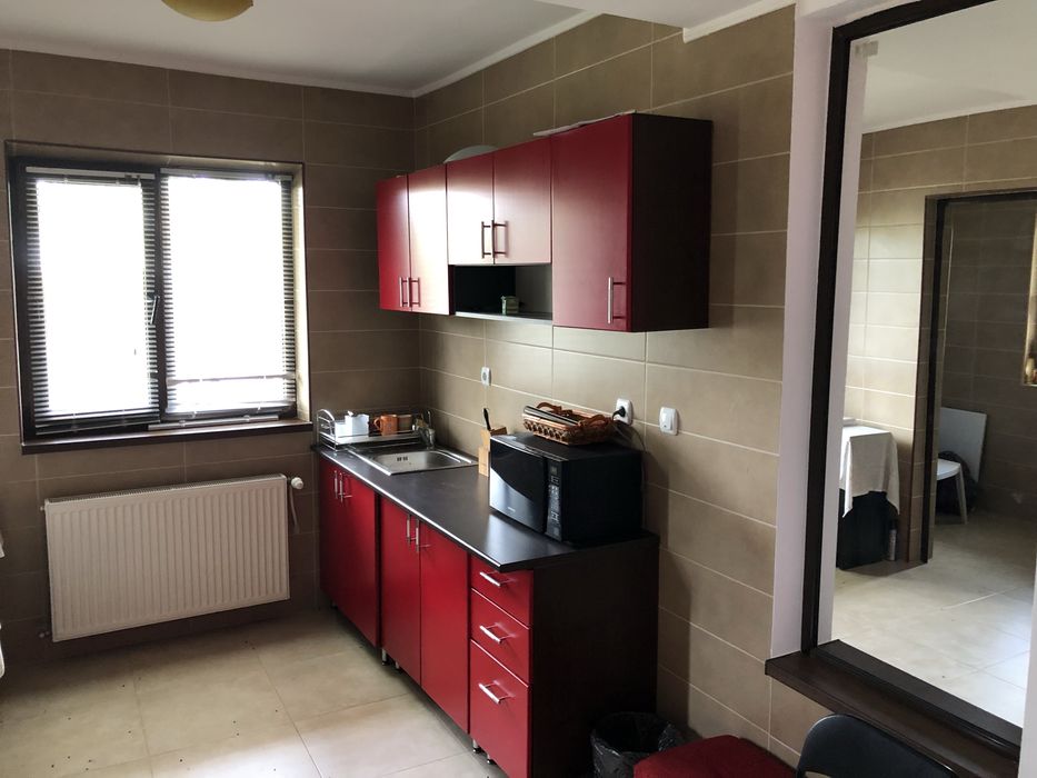 Inchiriez casa langa padure