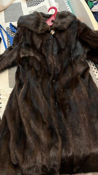 Продается верхняя одежда