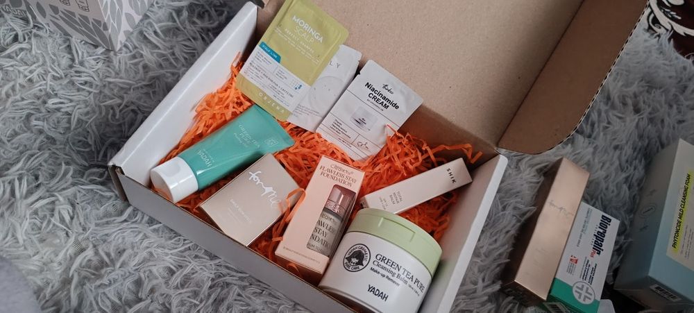 Набор косметики.