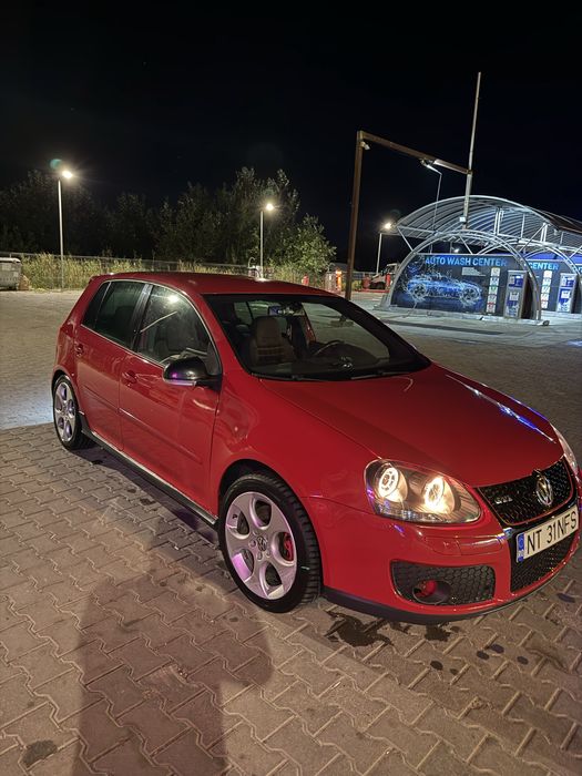 Se vinde Golf 5 GTI