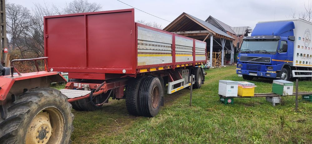 Remorcă basculabila