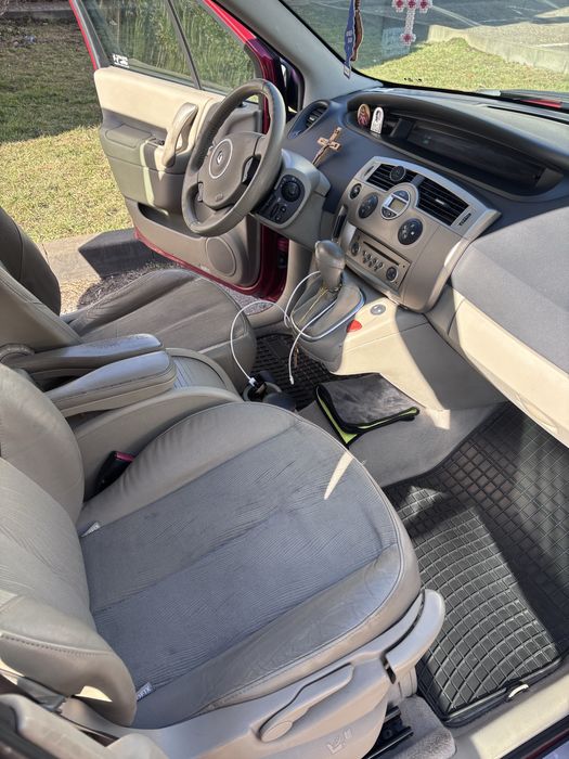 Renault Grand Scenic II (ACCEPT SI VARIANTE)