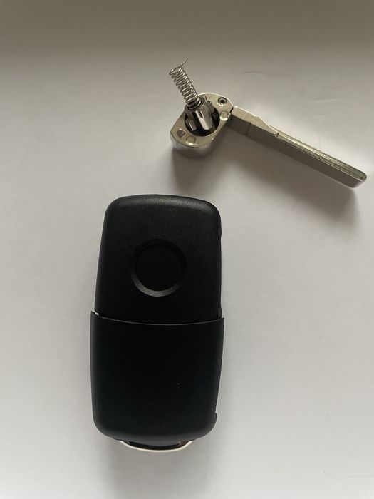 Carcasa cheie auto vw skoda cu3 butoane led sus