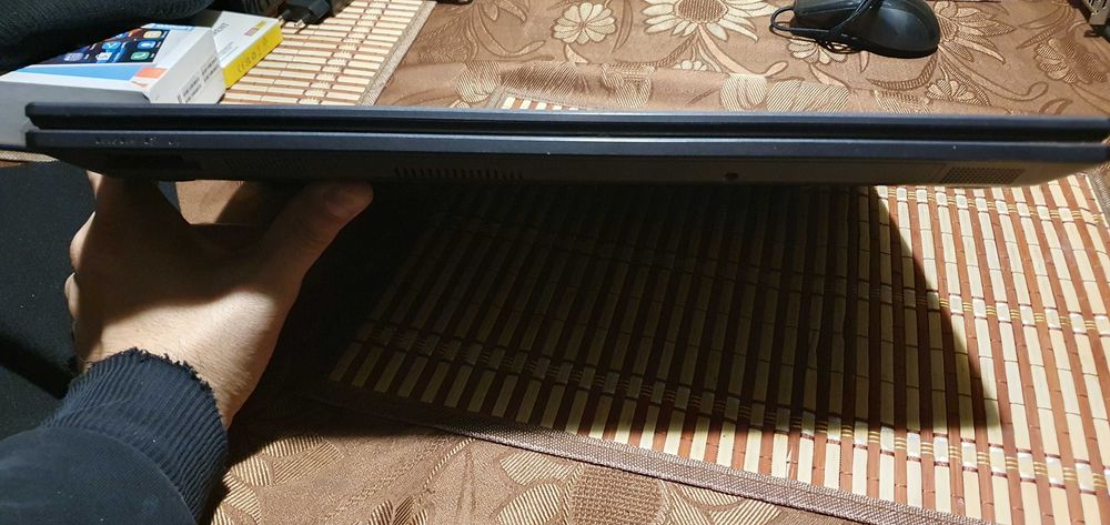 Лаптоп марка Turbo-X W650EH, i7, NVIDIA