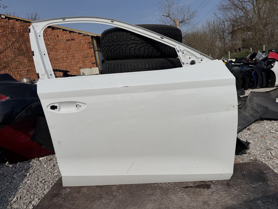 Врата Skoda Octavia 4 2020 год.-