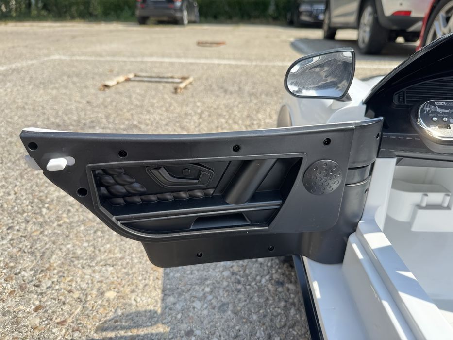 Masina electrica in stare foarte buna