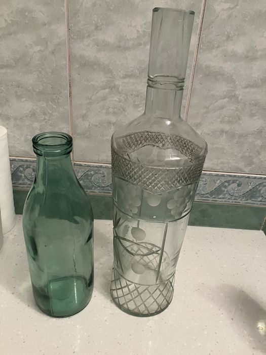 Бутылки стеклянные