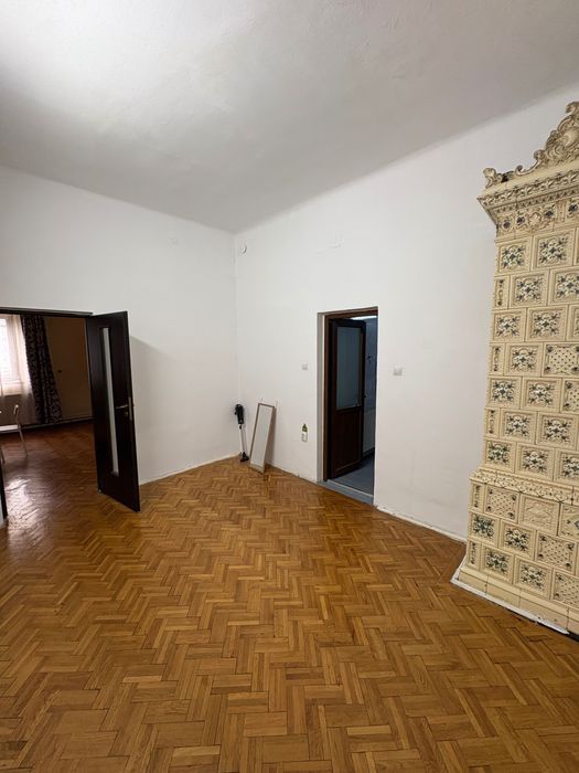 Spațiu de închiriat