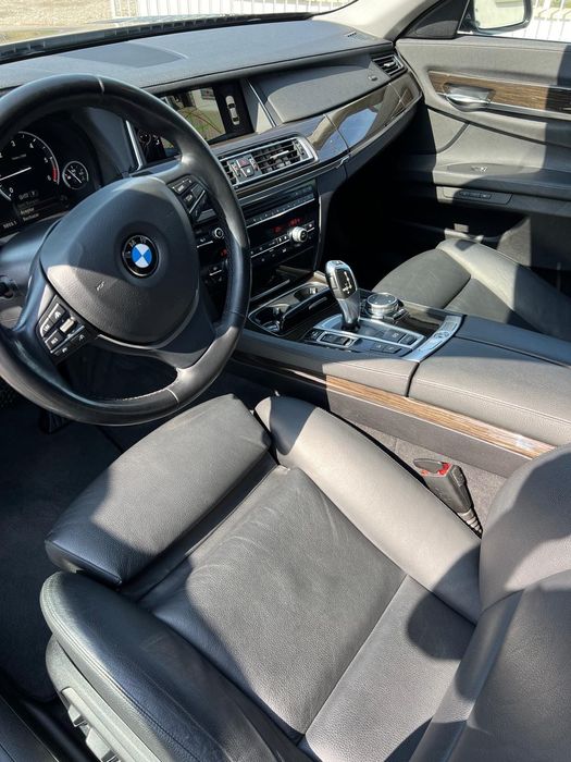 Vând BMW 730xdrive..!