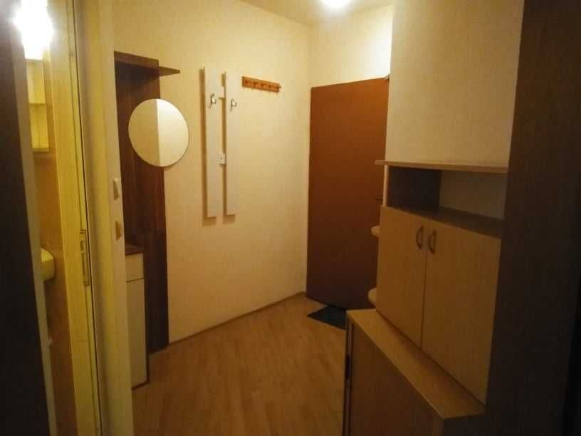 Дава се под наем Двустаен апартамент в Бургас, Възраждане - 55 кв.м за 175 € - Снимка #13