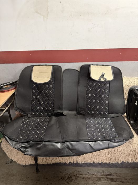 Продам чехлы на автомобиль