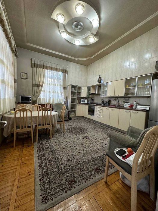 Уй ҳовли Юнусобод. Дом вдоль реки Бозсу, САМПИ, 12 соток. Под коттедж