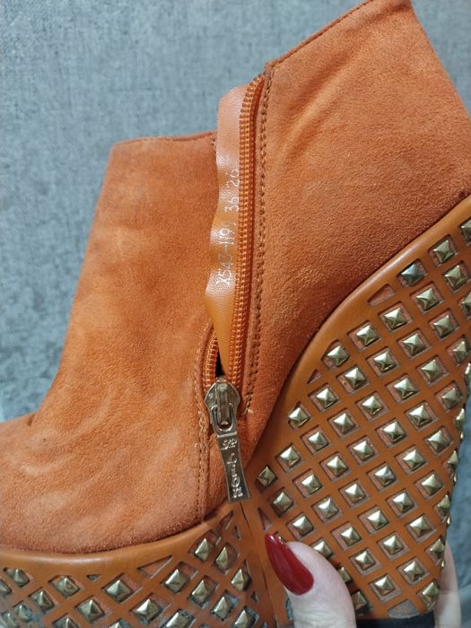 Продаю ботинки на платформе