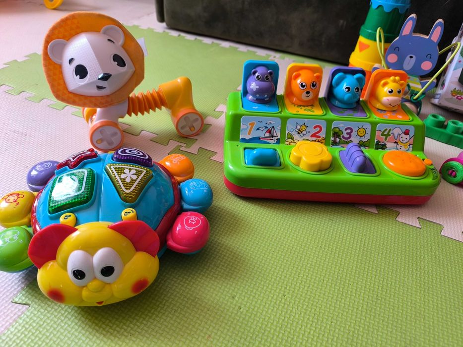 Бебешки играчки (конструктор,музикални, пирамида)