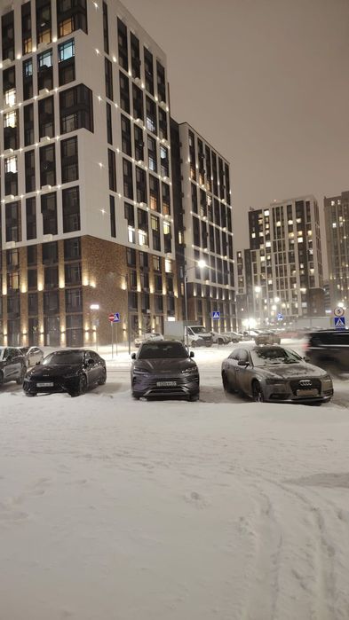 Подселение девушку