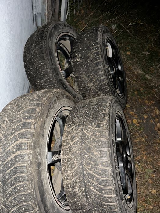 Комплект шин с дисками 215/55 r17. 5*100