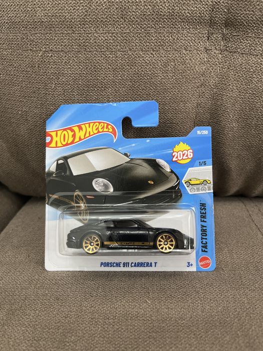 Машинка Hot wheels Porsche 911