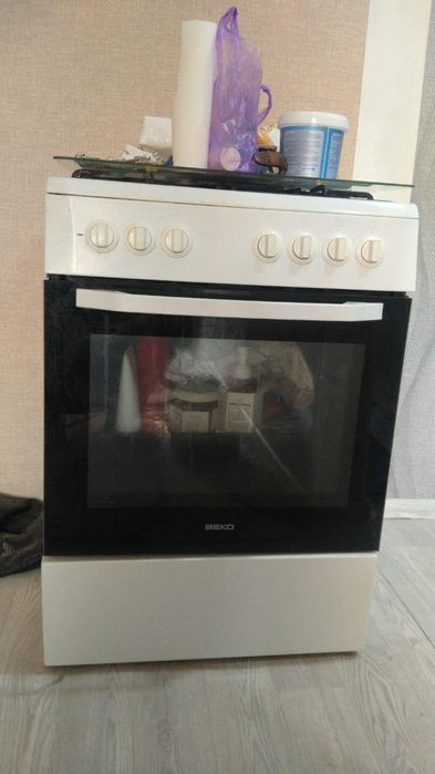 Газовая плита, 4 комфорт, всё рабочее