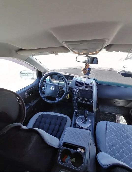 Автомобиль Ssang Yong