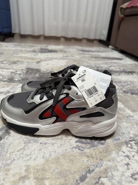 Кроссовки adidas originals