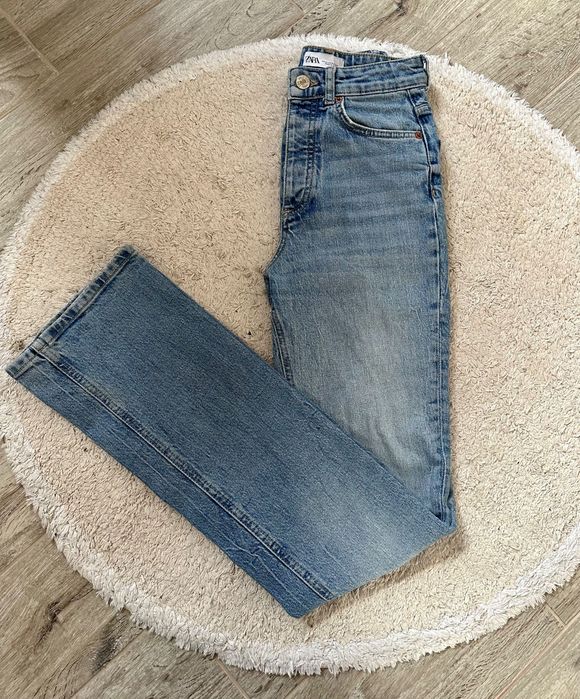 Дамски дънки с висока талия