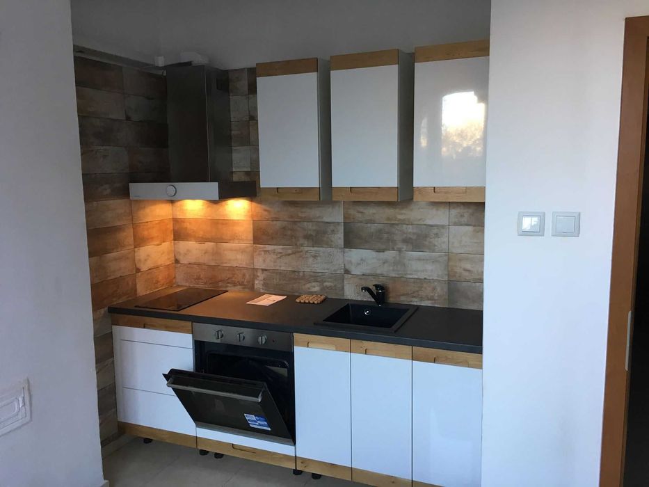 Дава се под наем Двустаен апартамент в София, Център - 90 кв.м за 398.82 € - Снимка #1