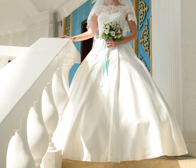 Свадебное платье