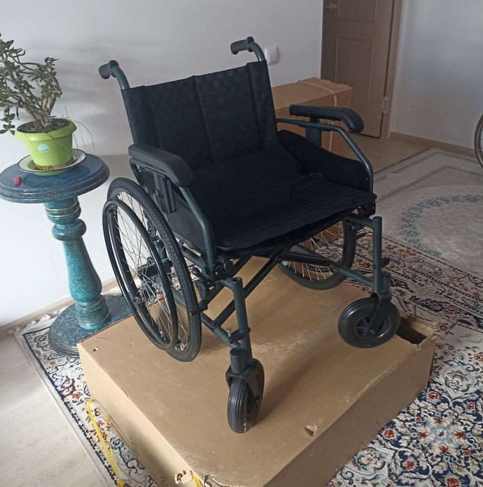 Коляска инвалидная