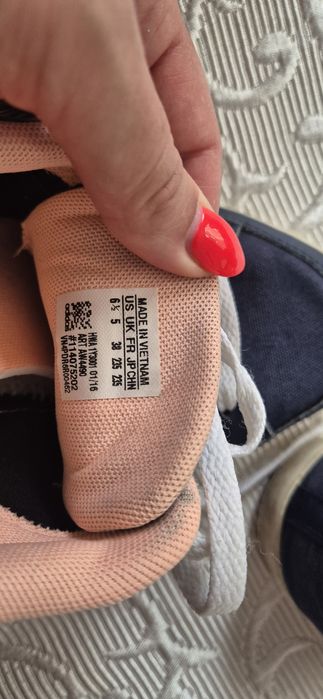 Оригинални дамски маратонки Adidas 38 номер