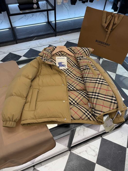 Geaca Burberry cu puf Premium